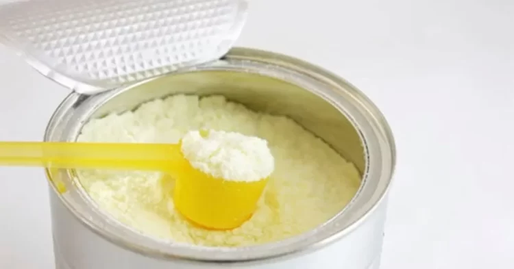 Những sai lầm khi sử dụng sữa bột pha sẵn cho trẻ dưới 1 tuổi cần tránh 3 Cách sử dụng sữa bột pha sẵn an toàn và đúng khoa học