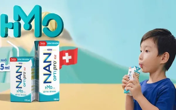 Review sữa bột pha sẵn cho trẻ dưới 1 tuổi tốt và được ưa chuộng nhất 2 Sữa NAN tự nhiên (NAN Optipro)