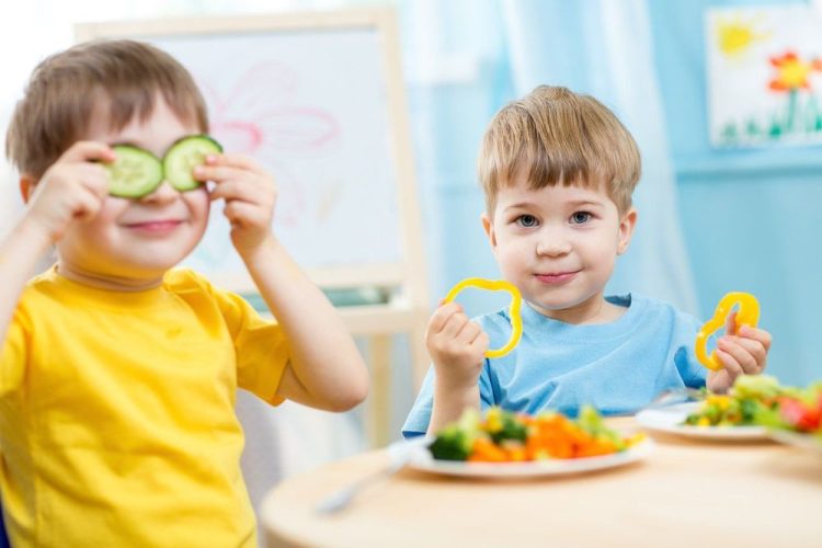 Hướng dẫn chọn sữa NAN cho trẻ 6-12 tháng theo thể trạng và nhu cầu hấp thu 1 Hướng dẫn chọn sữa NAN cho trẻ 6-12 tháng theo thể trạng và nhu cầu hấp thu